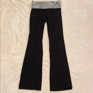 Black PINK Victoria’s Secret Flare Leggings